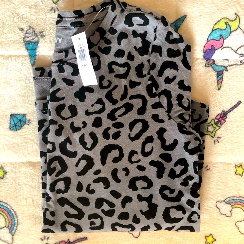 NWT Old Navy Girls “Softest Tee” in Leopard 🐆